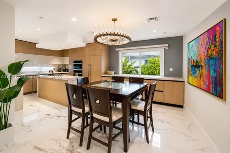 3504 Crystal View Court Miami FL 33133