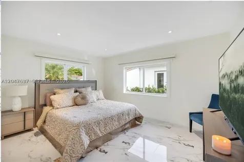 3504 Crystal View Court Miami FL 33133