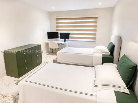 3504 Crystal View Court Miami FL 33133