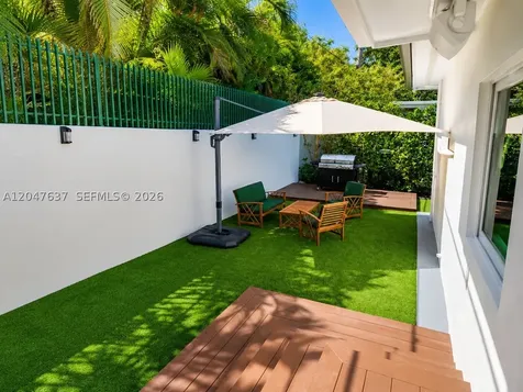 3504 Crystal View Court Miami FL 33133