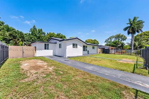 17841 SW 112th Place Miami FL 33157
