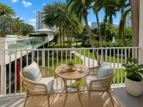 2801 NE 183rd Street Aventura FL 33160