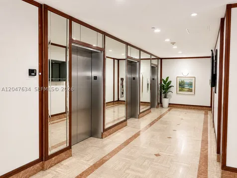 2801 NE 183rd Street Aventura FL 33160