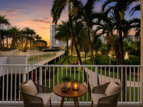 2801 NE 183rd Street Aventura FL 33160