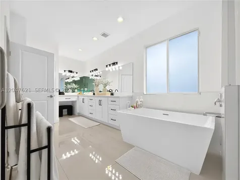 17901 SW 152nd Avenue Miami FL 33187