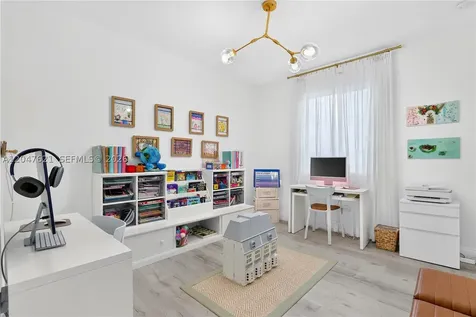 17901 SW 152nd Avenue Miami FL 33187