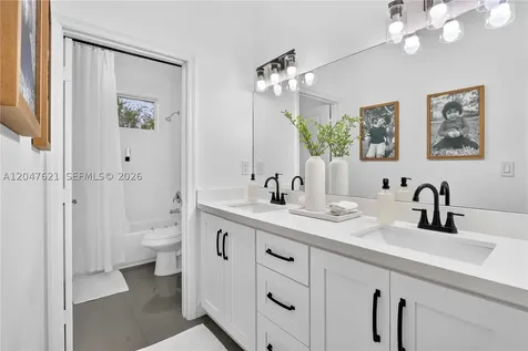 17901 SW 152nd Avenue Miami FL 33187