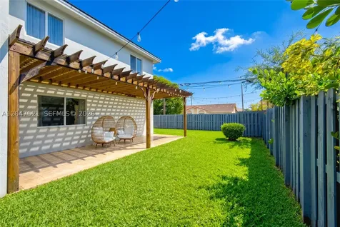 17901 SW 152nd Avenue Miami FL 33187