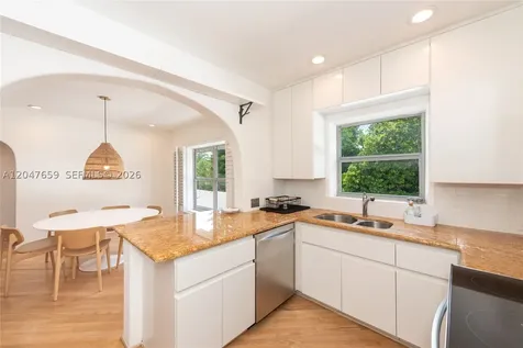 9940 Collins Avenue Bal Harbour FL 33154