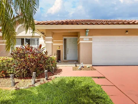 16203 NW 8th Drive Pembroke Pines FL 33028