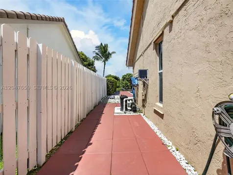 16203 NW 8th Drive Pembroke Pines FL 33028