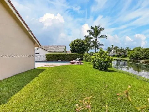 16203 NW 8th Drive Pembroke Pines FL 33028