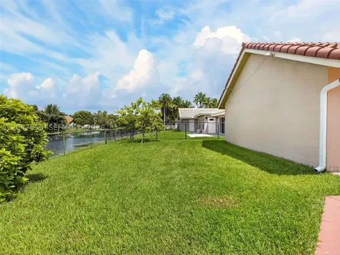 16203 NW 8th Drive Pembroke Pines FL 33028