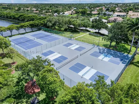16203 NW 8th Drive Pembroke Pines FL 33028