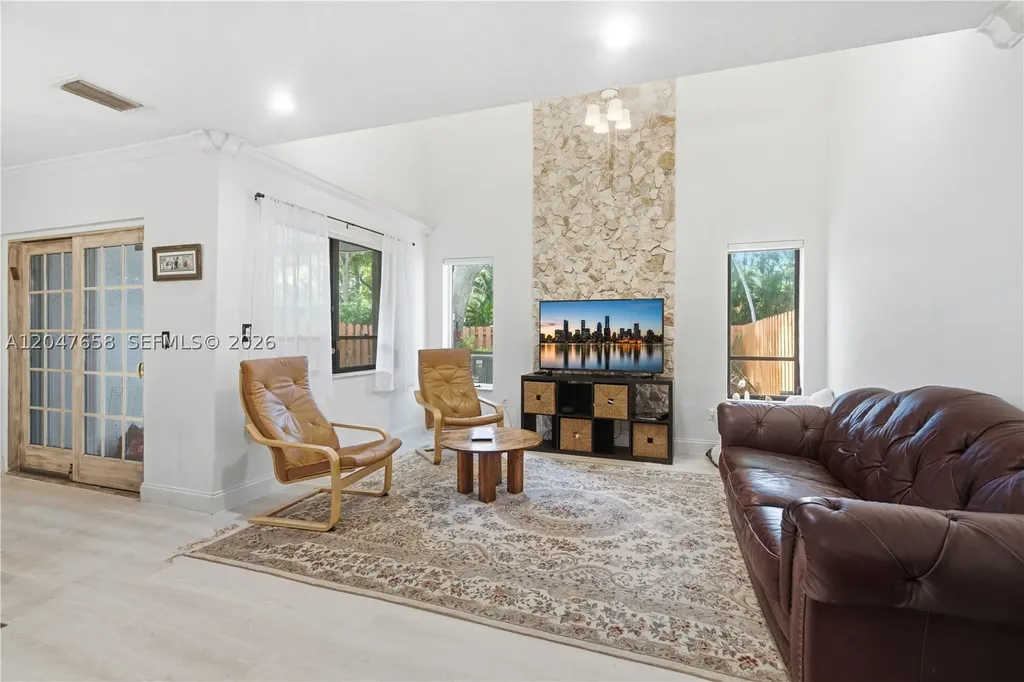 2822 N 34th Avenue Hollywood FL 33021