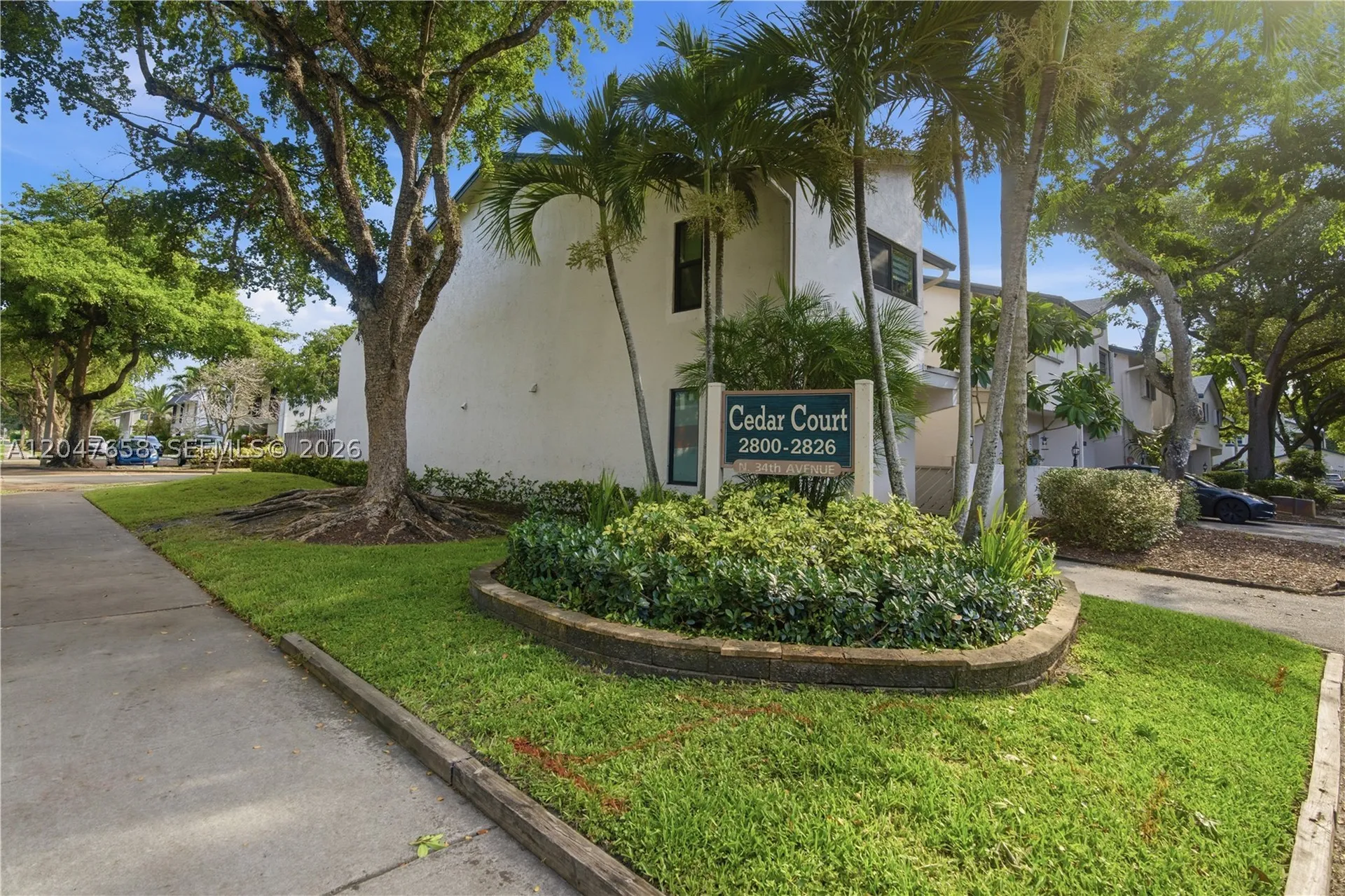 2822 N 34th Avenue Hollywood FL 33021