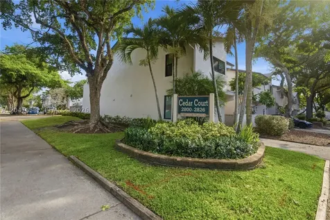 2822 N 34th Avenue Hollywood FL 33021