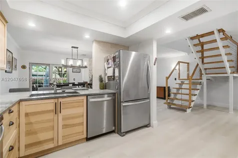 2822 N 34th Avenue Hollywood FL 33021