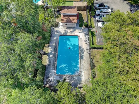 2822 N 34th Avenue Hollywood FL 33021