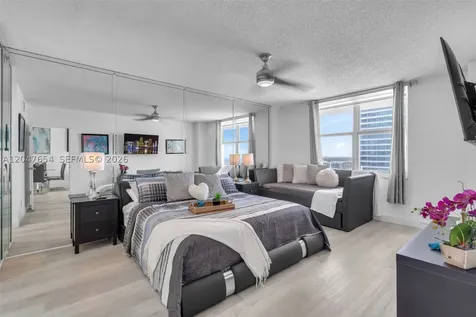 3725 S Ocean Drive Hollywood FL 33019