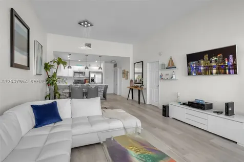 3725 S Ocean Drive Hollywood FL 33019