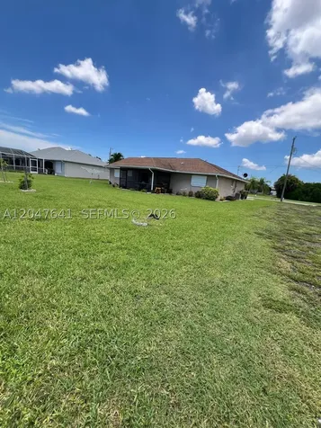 3207 SE 1st Place Cape Coral FL 33904