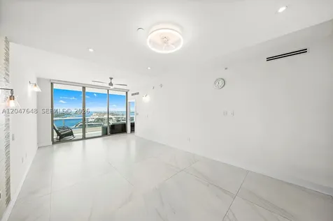 900 Biscayne Boulevard Miami FL 33132