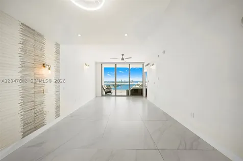900 Biscayne Boulevard Miami FL 33132