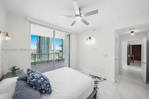 900 Biscayne Boulevard Miami FL 33132