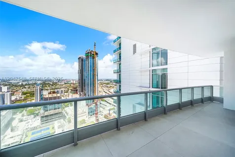 900 Biscayne Boulevard Miami FL 33132