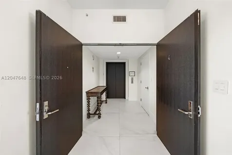 900 Biscayne Boulevard Miami FL 33132