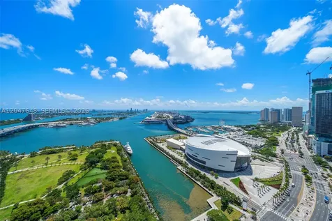 900 Biscayne Boulevard Miami FL 33132
