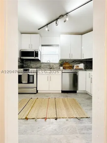 1040 Lenox Avenue Miami Beach FL 33139