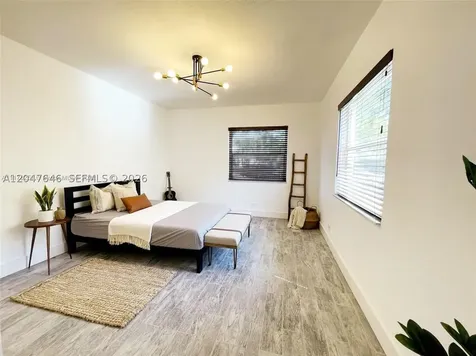 1040 Lenox Avenue Miami Beach FL 33139