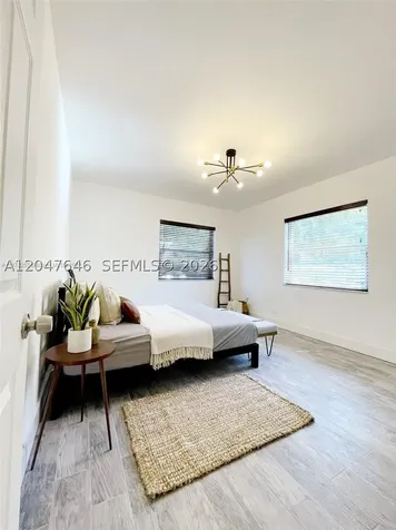 1040 Lenox Avenue Miami Beach FL 33139