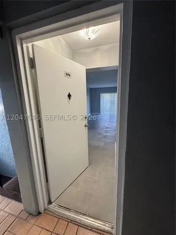 1933 SW 7th Street Miami FL 33135