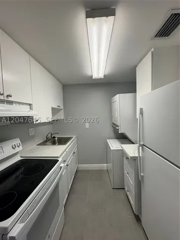 1933 SW 7th Street Miami FL 33135