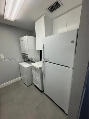 1933 SW 7th Street Miami FL 33135