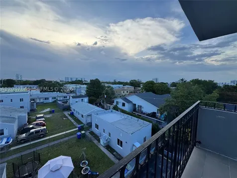 1933 SW 7th Street Miami FL 33135