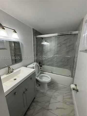 1933 SW 7th Street Miami FL 33135