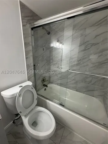 1933 SW 7th Street Miami FL 33135