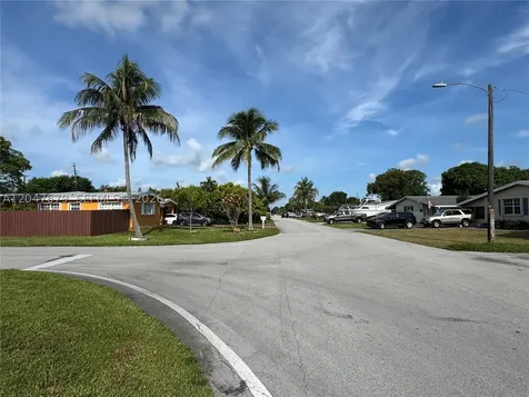 7612 Plantation Boulevard Miramar FL 33023