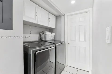 6173 NW 181st Terr Circle N Hialeah FL 33015