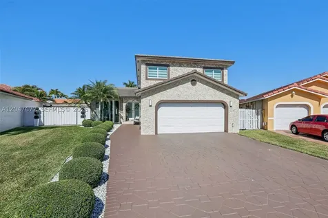6173 NW 181st Terr Circle N Hialeah FL 33015