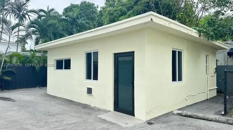 320 SW 29th Road Miami FL 33129