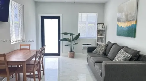 320 SW 29th Road Miami FL 33129