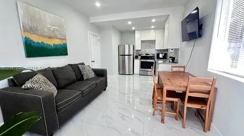 320 SW 29th Road Miami FL 33129