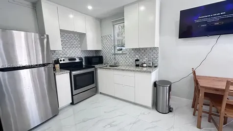 320 SW 29th Road Miami FL 33129