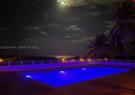 345 Ocean Drive Miami Beach FL 33139