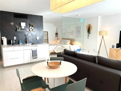 345 Ocean Drive Miami Beach FL 33139